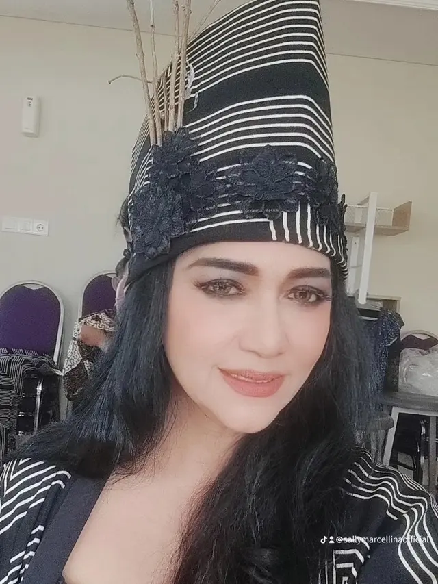 Pernah Berperan Jadi Pacar Kasino di Warkop DKI, Ini Potret Terbaru Sally Marcellina