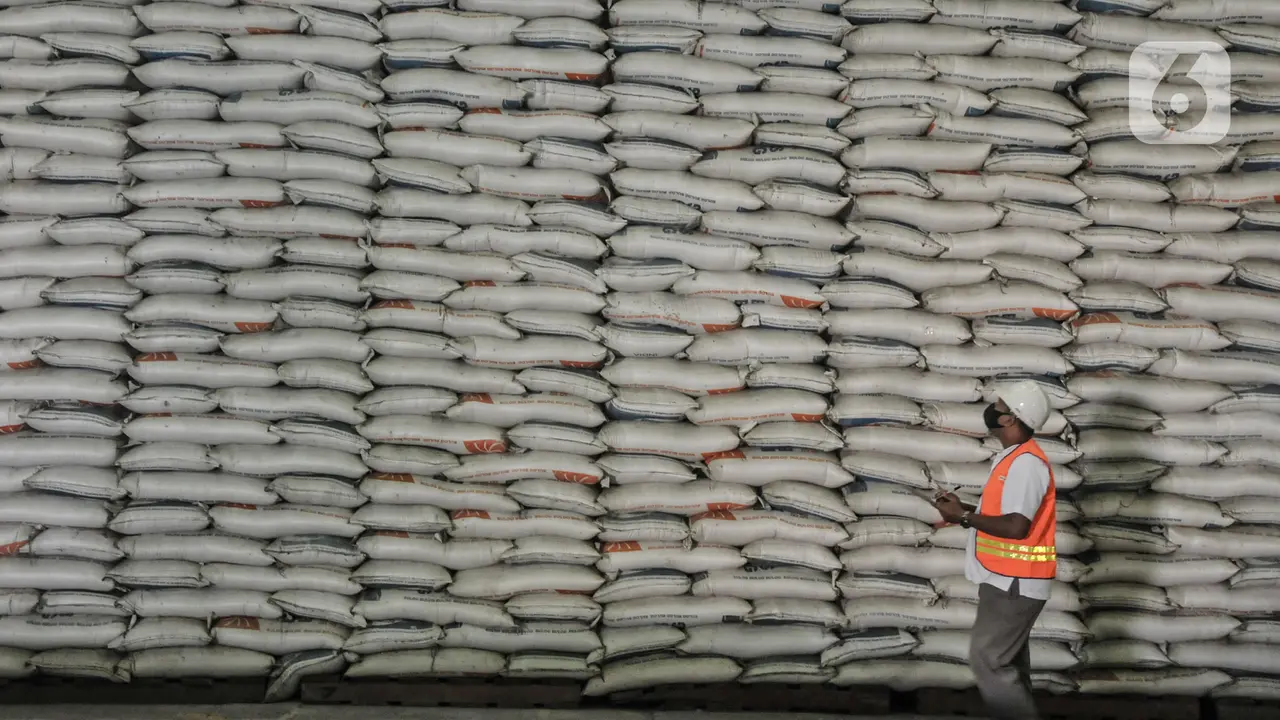 Stok Beras Bulog Aman Hingga Akhir Tahun 2021