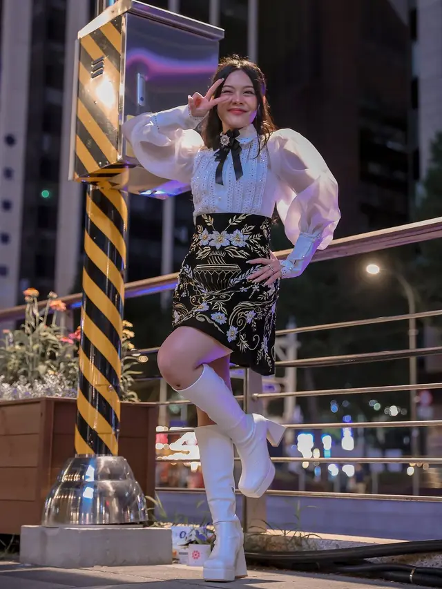 7 Potret Melly Lee Tampilkan Dangdut di Korea Selatan, Penuh Kebanggan