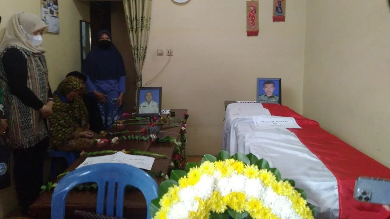 Duka Keluarga, Buntut Pasutri Anggota TNI Meninggal Kecelakaan Maut Cibubur