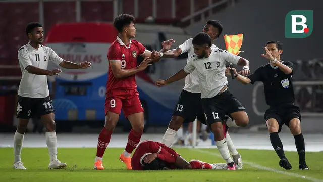  Momen Baku Pukul Hokky Caraka dengan Pemain Fiji Setelah Frengky Missa Dihajar Hingga Terkapar