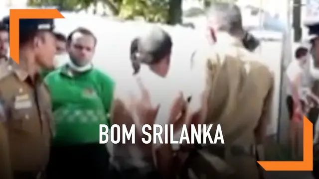 Polisi Sri Lanka menangkap tiga orang yang diduga terkait dengan peristiwa rentetan teror bom hari Minggu (21/4).