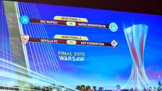 Napoli vs Dnipro Dnipropetrovsk, Sevilla vs Fiorentina adalah pertandingan Semifinal European League musim ini, Jumat (24/4/2015). (AFP)