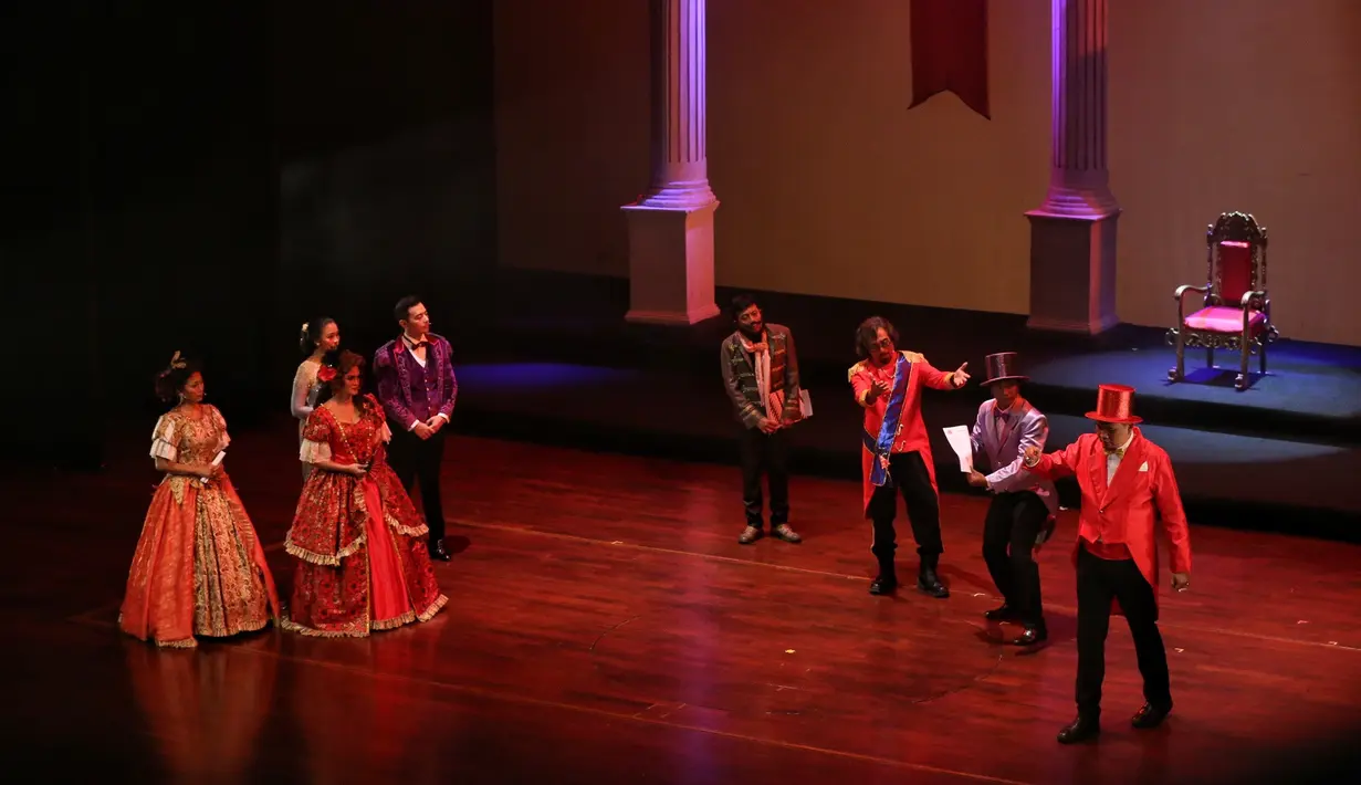 Maraknya problema di negri tercinta ini membuat banyak orang menyampaikan gagasan dan kritiknya lewat berbagai cara. Tak melulu dengan turun ke jalan dan melakukan aksi, lewat berkesenian pun pesan itu akan tersampaikan juga. (Adrian Putra/Bintang.com)