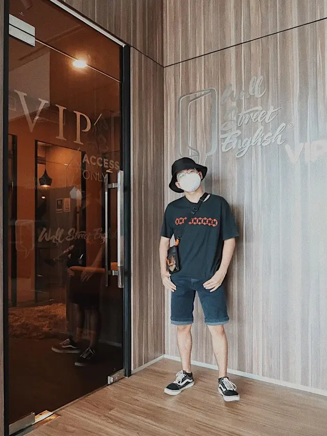 6 Gaya Brandon De Angelo IMB saat Pakai Bucket Hat, Tampil Stylish