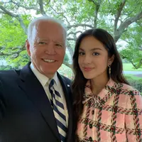 Promosi vaksin di White House, pakaian vintage Olivia Rodrigo berusia lebih dari 20 tahun.  (Foto: Instagram/ Olivia Rodrigo)