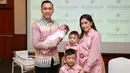 Pasangan Ibas Yudhoyono dan Aliya Rajasa kembali berbahagia lantaran lahirnya anak ke-3 mereka di awal tahun 2018 ini. Bayi berjenis kelamin perempuan ahir pada Senin(1/1/2018). (Adrian Putra/Bintang.com)