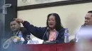 Direktur Indofood, Franciscus Walirang (tengah) saat menjadi pembicara dalam diskusi pangan di Jakarta, Senin (28/12/2015). Diskusi tersebut membahas Kedaulatan Pangan dalam Perspektif Ekonomi Politik Indonesia. (Liputan6.com/Angga Yuniar)