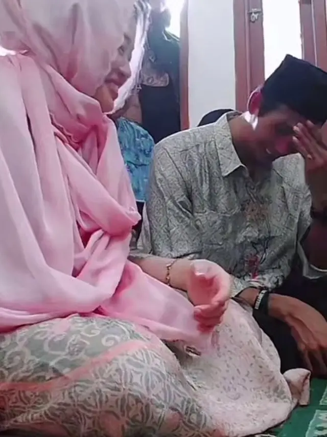 Potret Arya Khan dan Pinkan Mambo menikah (Sumber: TikTok/kencana_hijab.id)
