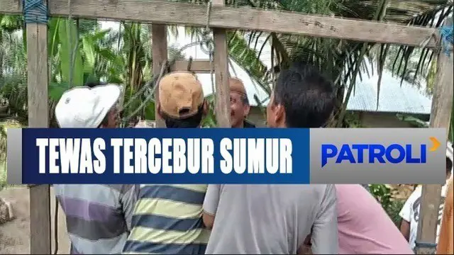 Kala itu berniat membersihkan sumur, salah seorang turun ke dalam sumur terlebih dahulu.