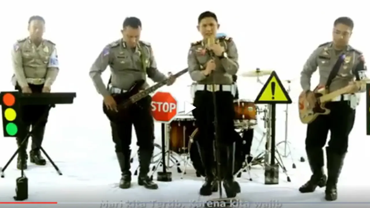 Para Polisi Ganteng Pekalongan Ngeband dan Ini Hasilnya