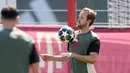 Dua kekuatan elite Eropa akan saling bentrok pada leg pertama semifinal Liga Champions 2025/2026. Paris Saint-Germain (PSG) akan menjamu Bayern Munchen di Parc des Princes, Rabu (29/04/2026) dini hari WIB. (AFP/Alexandra Beier)