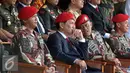 Menkopolhukam Luhut Binsar Pandjaitan menghadiri HUT Kopassus ke-64 di Makopassus, Jakarta, Sabtu (16/4). HUT mengangkat Tema Loyalitas, Moralitas dan Integritas demi mewujudkan Prajurit Hebat Profesional dan Dicintai Rakyat. (Liputan6.com/Helmi Afandi)