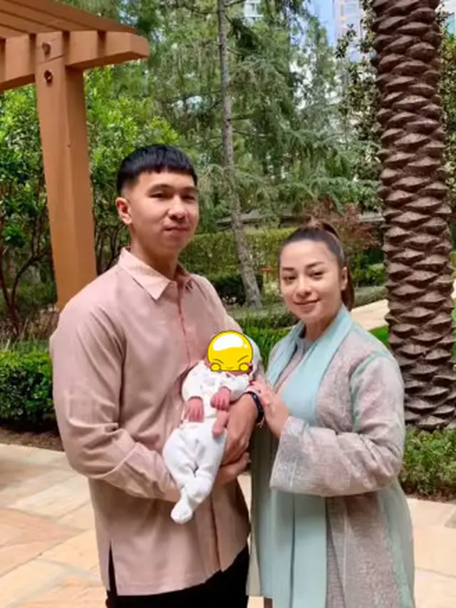 6 Momen Nikita Willy dan Suami Rayakan Lebaran 2022 di Amerika Serikat