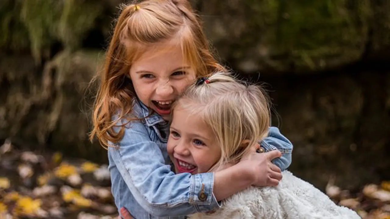 Kakak adik/copyright Pexels.com