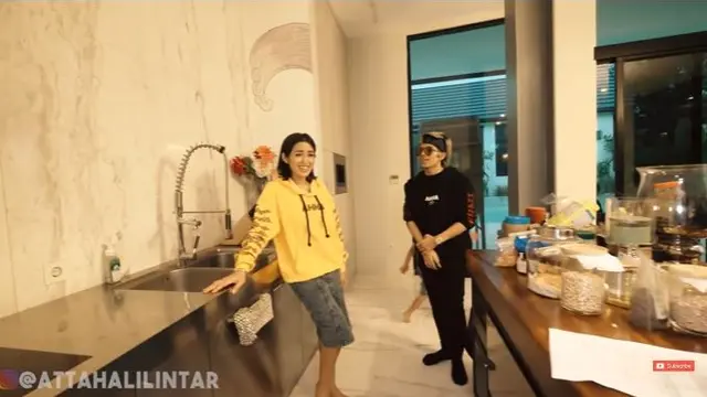Ditipu Nyaris Rp 10 Miliar, Ini 6 Potret Rumah Jessica Iskandar yang Segera Dijual