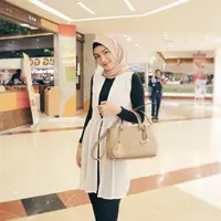 Nama Melody Prima tiba-tiba menjadi pusat perhatian publik. Lantaran pesinetron muda ini memutuskan untuk berhijab. (Foto: instagram.com/melodyprima)