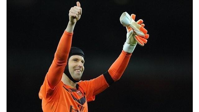 Petr Cech, kiper Arsenal berhasil membukukan rekor baru di Premier League dengan 170 tanpa kebobolan dalam 352 penampilannya bersama Chelsea dan Arsenal. Rekor ini dibuat usai pertandingan Arsenal melawan Bournemouth pada boxing day Premier League, S...