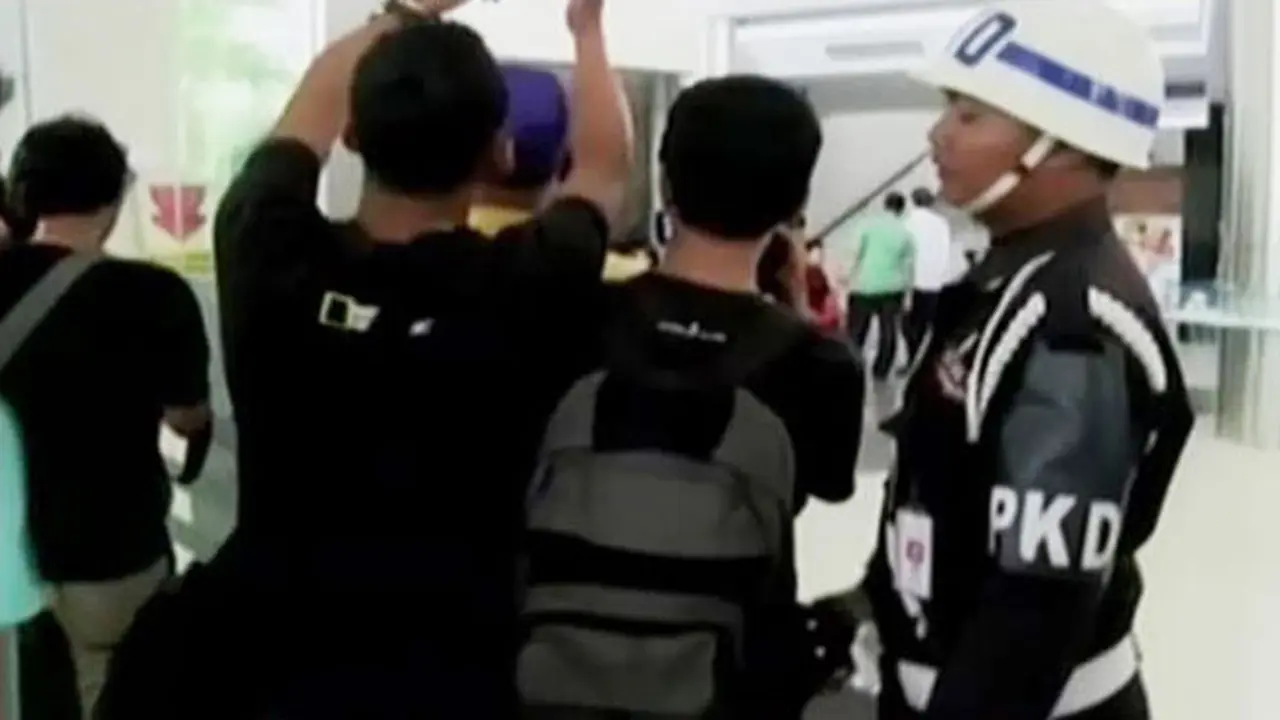 VIDEO: Geledah RSCM, Polisi Cari Bukti Praktik Jual Beli Ginjal