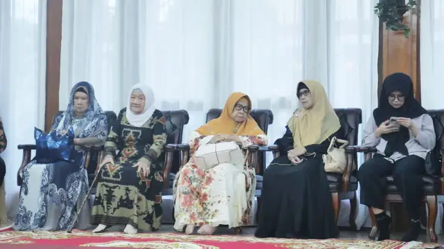 Bukber Bersama Janda Pejuang Gorontalo, Rachmat Gobel Ingatkan Jasa Para Pejuang Kemajuan