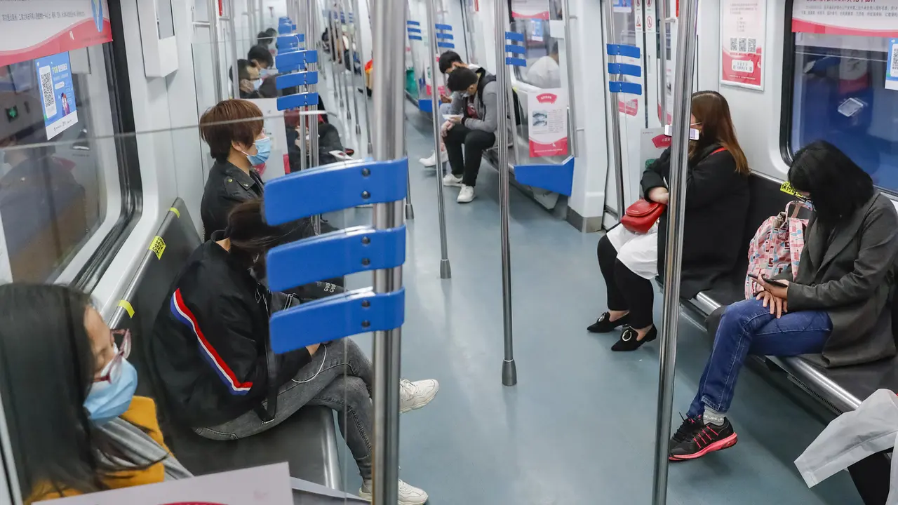 FOTO: Semua Transportasi Umum di Wuhan Kembali Beroperasi