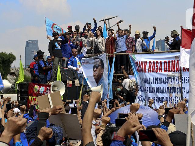 Ada Omnibus Law Jam Kerja Buruh Bakal Dieksploitasi Bisnis Liputan6 Com