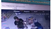 Viral Video Wanita di Minimarket Dipukul dan Hijabnya Ditarik sampai Terlepas oleh Pria yang Diduga Suaminya. foto: TikTok @vhiras5