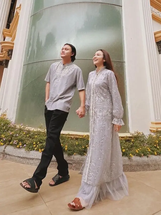Gaya Mahalini Rayakan Lebaran Dua Tahun Berturut. [@rizkyfbian]