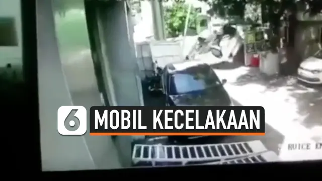 BARU DIBELI DARI DEALER, MOBIL LANGSUNG ALAMI KECELAKAAN