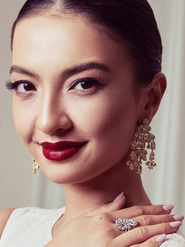 Makeup Raline Shah Pada Cannes Film Festival 2022, credit: Wardah