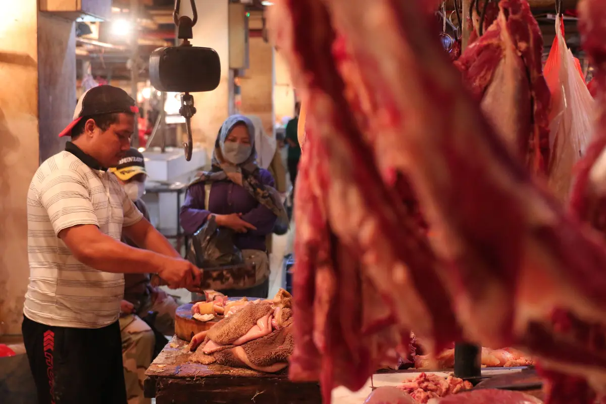 FOTO: Jelang Lebaran, Harga Daging Sapi dan Ayam Alami Kenaikan