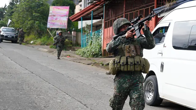Aksi Tentara Filipina Bertempur Lawan Militan Maute di Kota Marawi