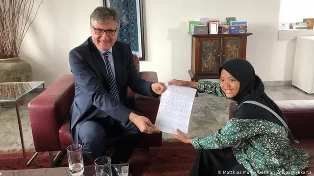remaja Gresik kirim surat ke PM Australia