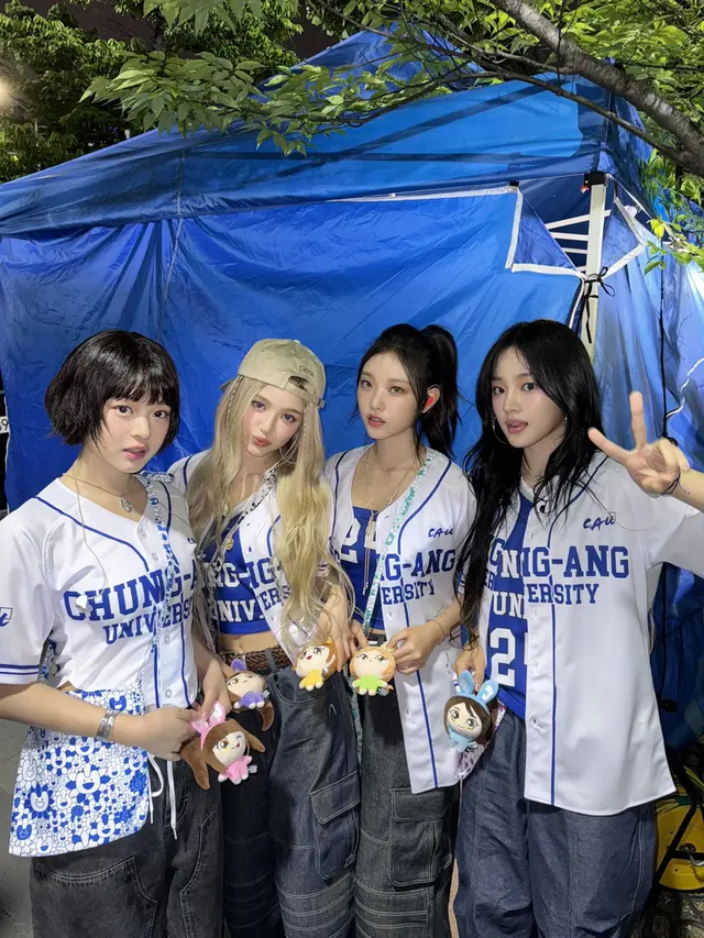 NewJeans (X/NewJeans_twt)