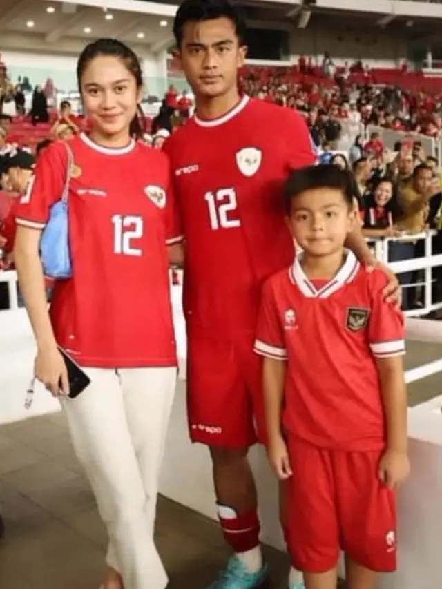 Azizah Salsha dan Pratama Arhan Setelah Satu Tahun Menikah. [@azizahsalsha_]