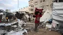 Di sisi lain, kantor media pemerintah Gaza secara spesifik menyebutkan ada 16.859 anak, termasuk 171 bayi, yang meninggal akibat gempuran Israel sejak 7 Oktober 2023. (Eyad BABA/AFP)