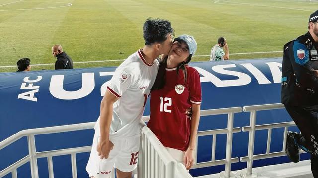 Azizah Salsha Diduga Tengah Hamil Anak Pertama Lewat Unggahan Pratama Arhan. (instagram/arhanazizah.official)