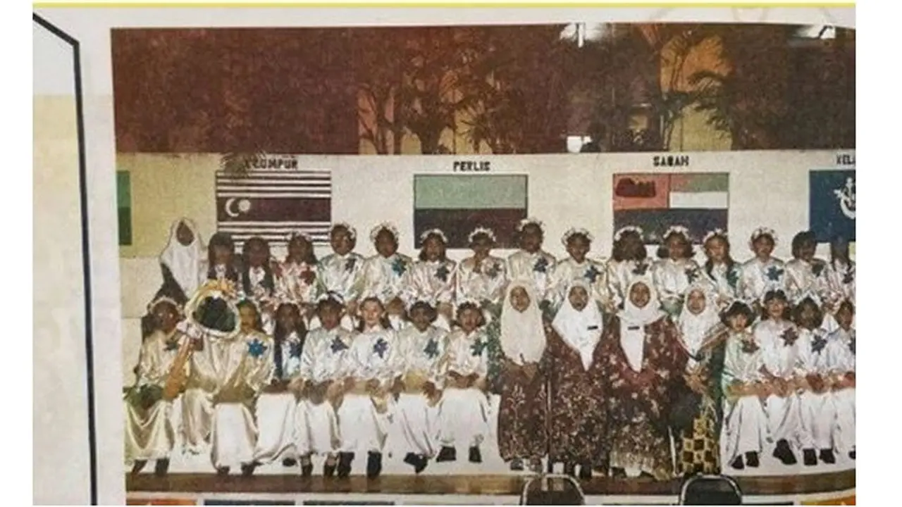 Siswa yang Sudah Meninggal Mendadak Muncul di Foto Tahunan Sekolah, Bikin Merinding