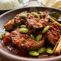 Tongkol balado pete. [AI Generated]