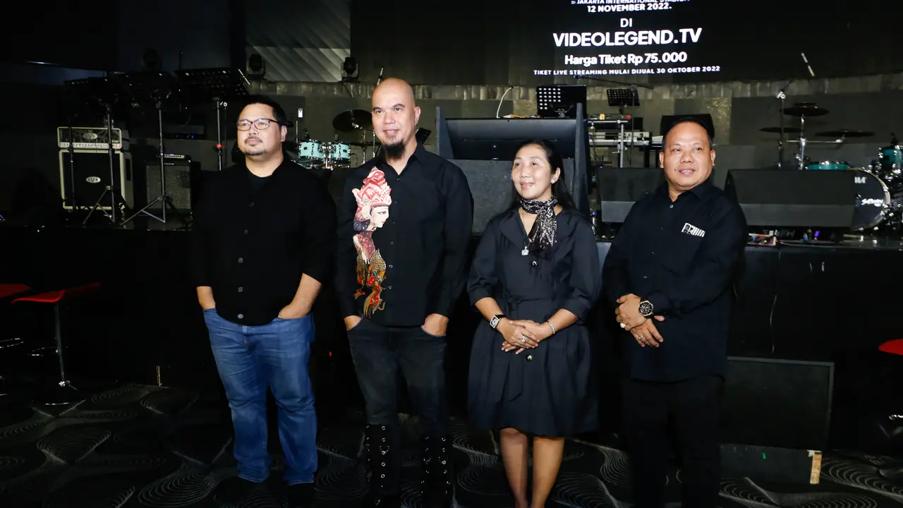 Dewa 19 gelar konser memperingati 30 tahun berkarier.