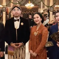 Pesona Sherina Munaf di Pura Mangkunegaran. (credit:instagram.com/sherinamunaf)