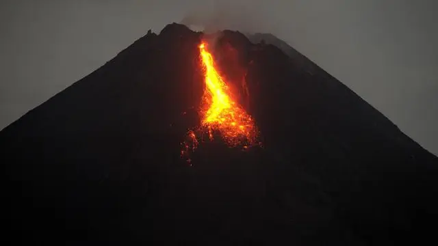 Ilustrasi lava pijar Gunung Merapi