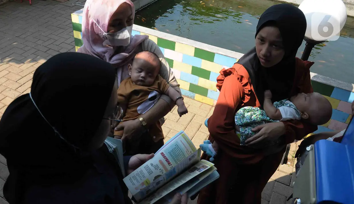 Bahkan, sekitar 9,8 persen kematian pada bayi di bawah 12 bulan dan 4,55 kematian pada balita usia 12-59 bulan di Indonesia disebabkan oleh diare. (merdeka.com/Imam Buhori)