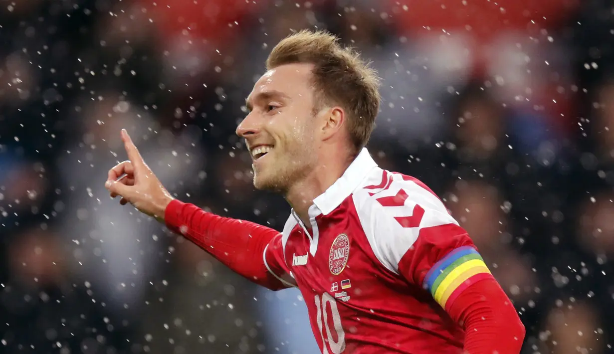 Pemain Denmark, Christian Eriksen merayakan golnya ke gawang Jerman pada laga persahabatan di Brondby Stadion, Kopenhagen, Denmark, (6/6/2017). (Jens Dresling/Ritzau Foto via AP)