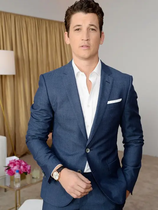 Penangkapan pihak kepolisian terhadap Miles Teller atas tuduhan pelanggaran terkait dengan mabuk di muka umum. Namun hukuman yang diberikan untuk Miles nampaknya tak begitu berat dan berlangsung sebentar. (AFP/Bintang.com)