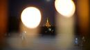 Bulan purnama terlihat di atas Pagoda Shwedagon di Yangon, Myanmar (29/11/2020). Festival Tazaungdaing, yang juga dikenal sebagai Festival Cahaya, jatuh pada hari bulan purnama di bulan kedelapan kalender tradisional Myanmar. (Xinhua/U Aung)
