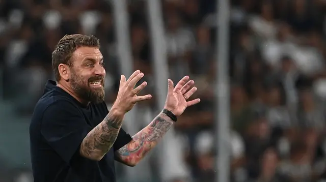 Pelatih AS Roma Daniele De Rossi. (Isabella BONOTTO / AFP)