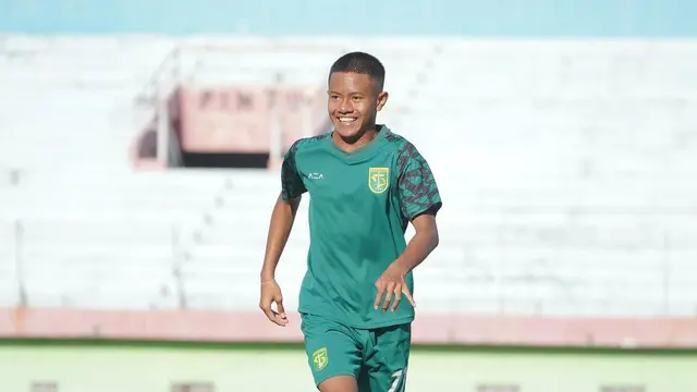 5 Potret Ruy Arianto, Gelandang Muda Persebaya Surabaya
