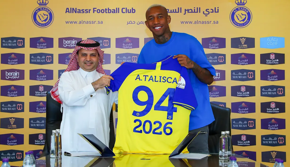 Talisca. Gelandang serang asal Brasil berusia 29 tahun yang telah membela Al-Nassr FC sejak awal musim 2021/2022 ini total telah mencetak 16 gol dan 1 assist dari 17 laga di Saudi Pro League 2022/2023 dan sementara membawa Al-Nassr FC menduduki posisi ke-2 klasemen sementara. Ia baru saja memperpanjang kontrak dengan Al-Nassr FC hingga 30 Juni 2026. (twitter.com/AlNassrFC)