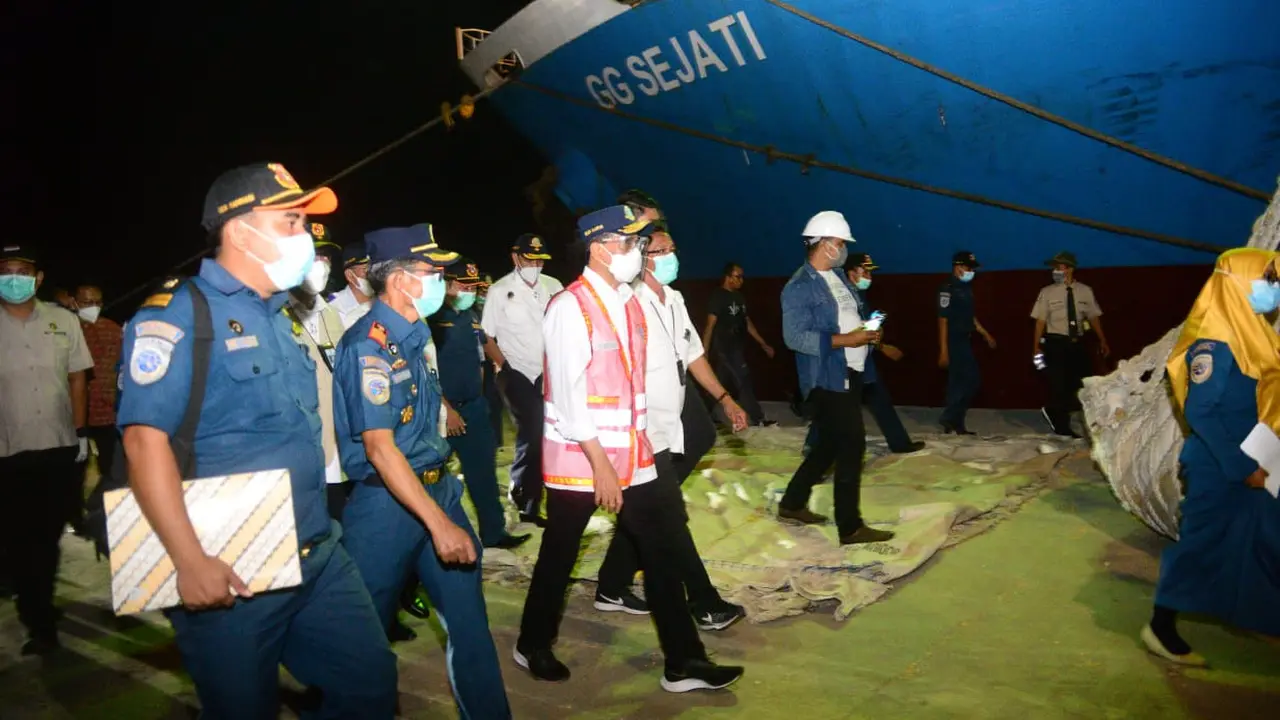Kunjungan Menhub Budi Karya SUmadi ke Pelabuhan Badas yang berada di Kota Sumbawa Besar, Nusa Tenggara Barat (NTB)
